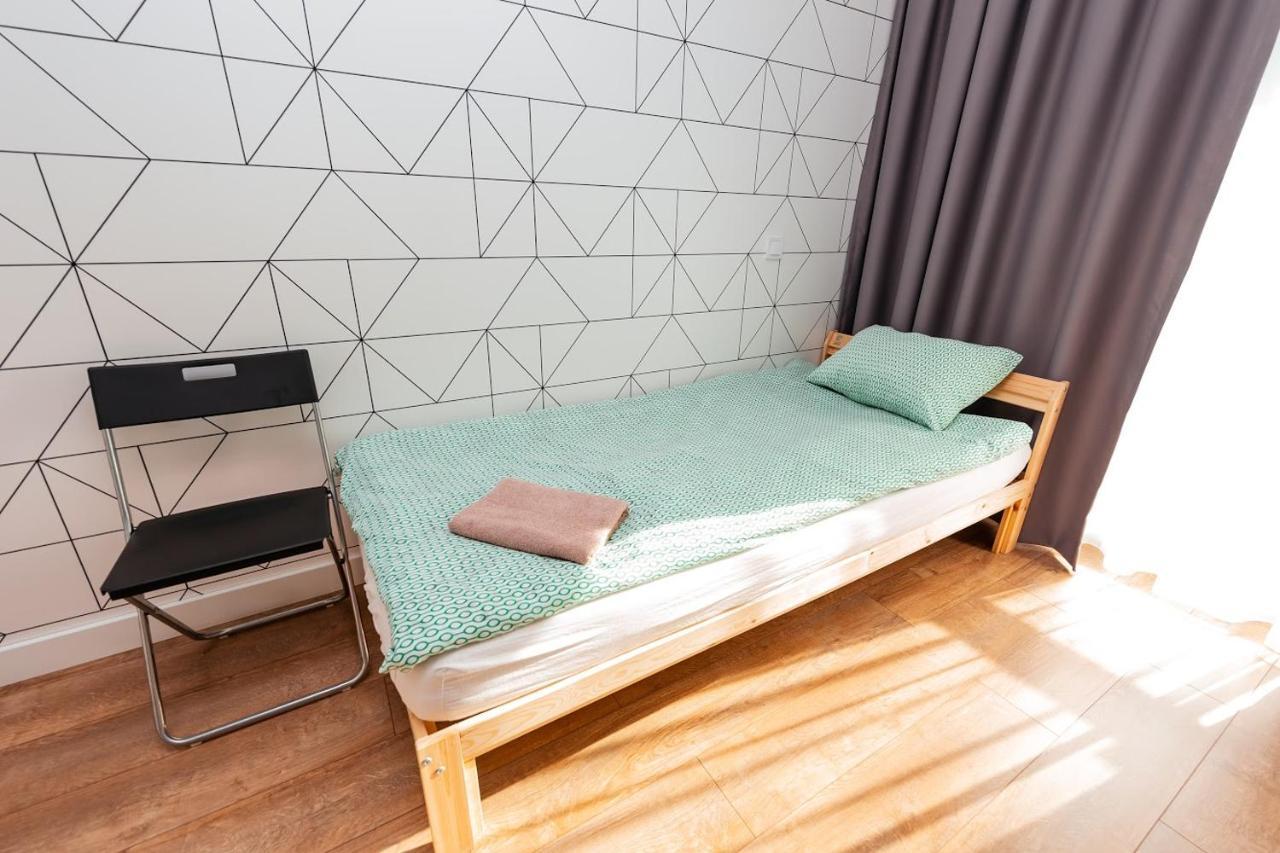Crystal Guesthouse วอร์ซอ ภายนอก รูปภาพ